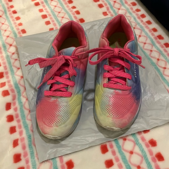 Skechers Rainbow Tie Sneakers size 4 - Picture 1 of 7